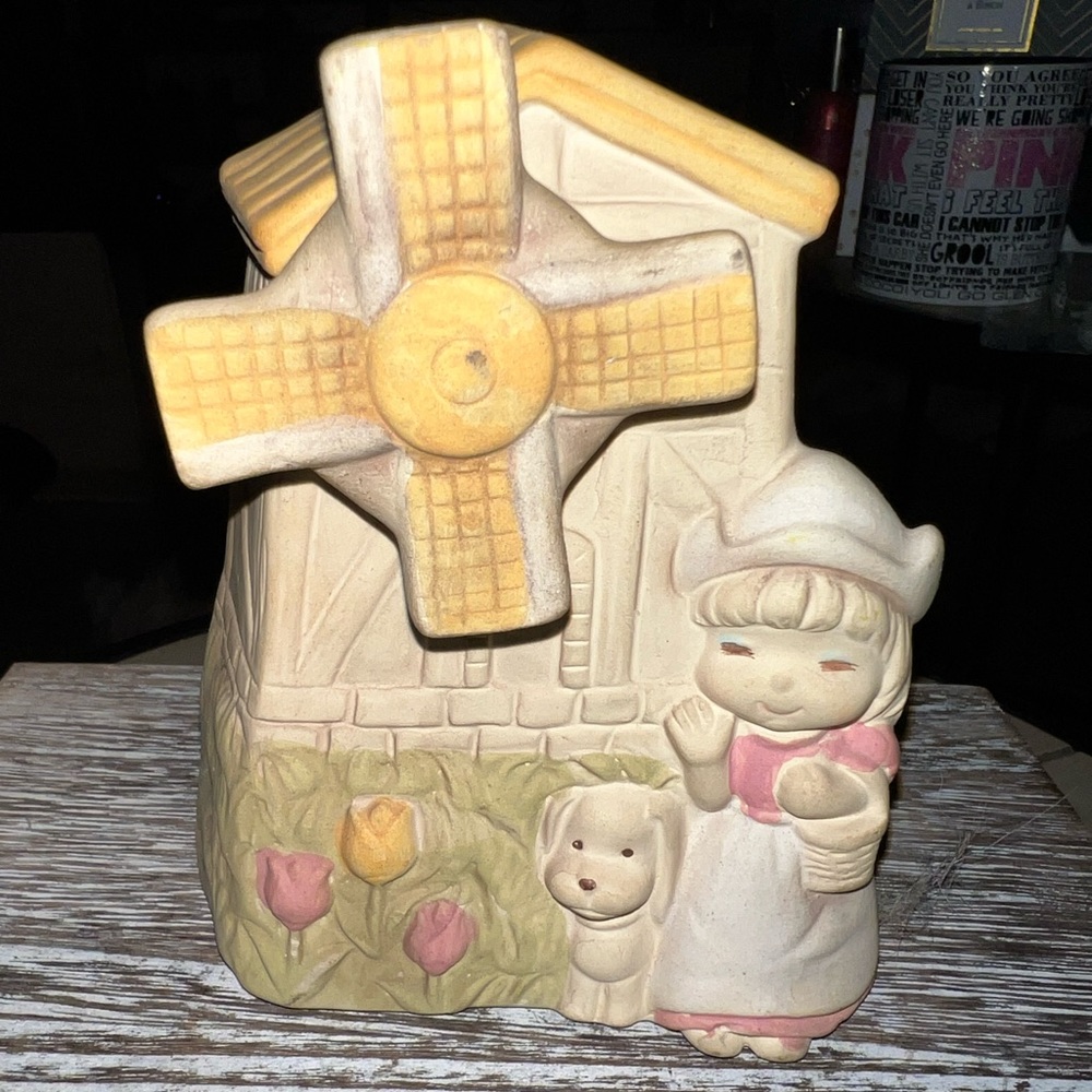 UCTCI- Japan- Poppet- Music Box- Dutch- Girl- Windmill- Dog- Tulips